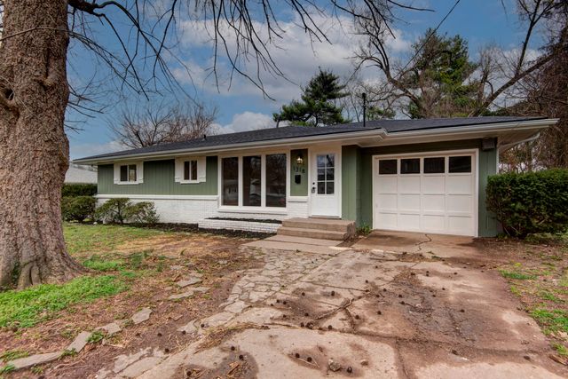 1318 S Newton Avenue, Springfield, MO 65807