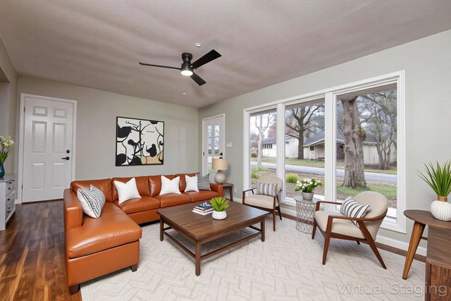 1318 S Newton Avenue, Springfield, MO 65807