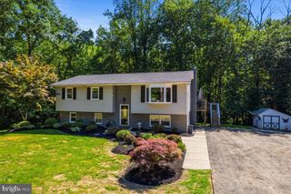 1610 AVERY RD, Huntingtown, MD 20639