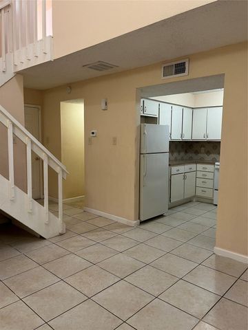 7064 Greenway Chase Street, Houston, TX 77072