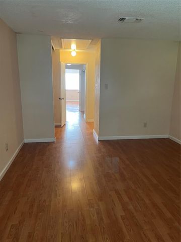 7064 Greenway Chase Street, Houston, TX 77072