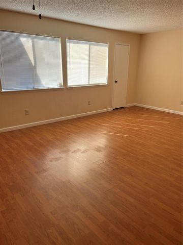 7064 Greenway Chase Street, Houston, TX 77072