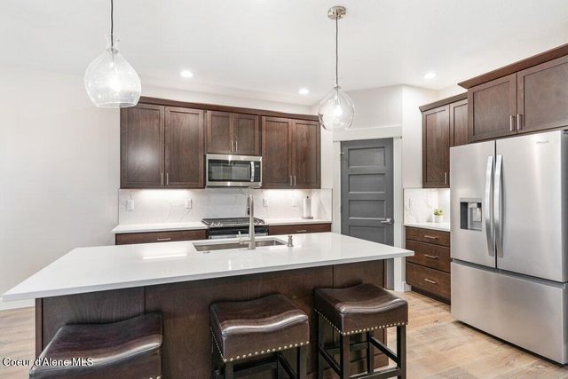 13916 N Rainier Loop, Rathdrum, ID 83858