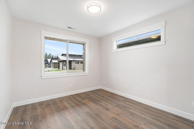 13916 N Rainier Loop, Rathdrum, ID 83858