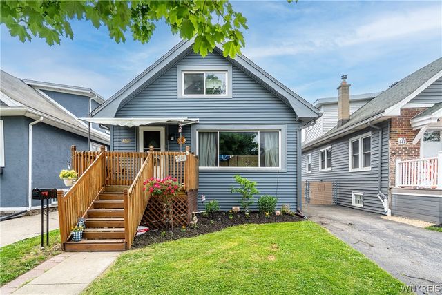 251 Parkwood Avenue, Tonawanda, NY 14217