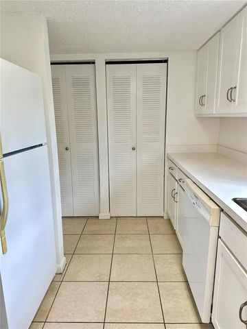 1531 PLACIDA ROAD 8-203, Englewood, FL 34223