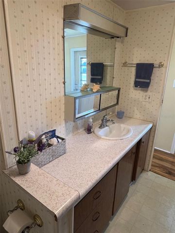 12674 SEMINOLE BOULEVARD C39, Largo, FL 33778