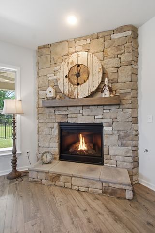 1948 Fayette Ct, Spring Hill, TN 37174