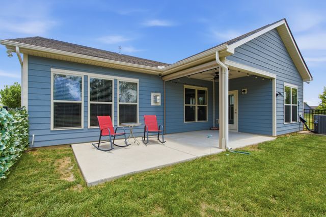 1948 Fayette Ct, Spring Hill, TN 37174