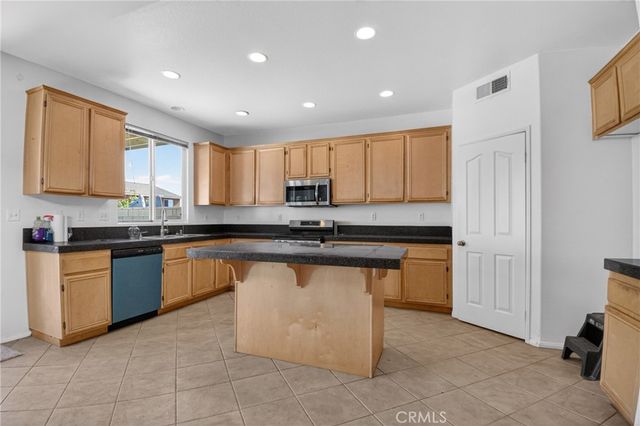 13878 Chestnut, Victorville, CA 92392