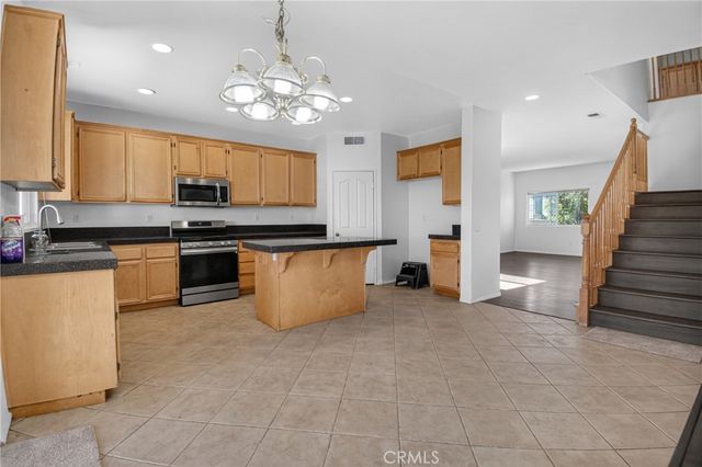 13878 Chestnut, Victorville, CA 92392