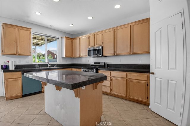 13878 Chestnut, Victorville, CA 92392