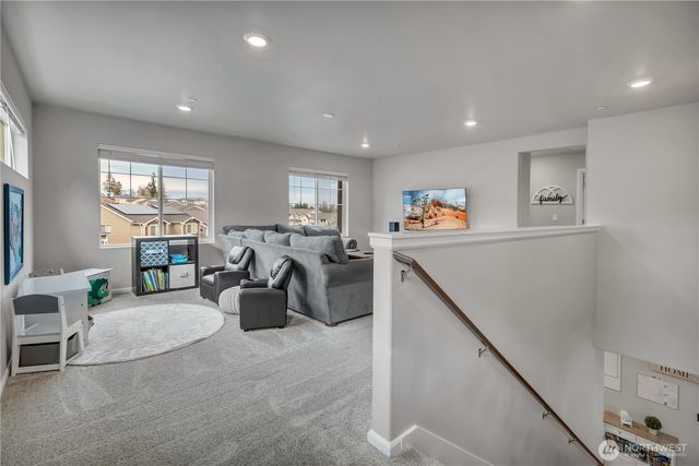 1226 Baker Heights Loop, Bremerton, WA 98312