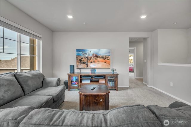 1226 Baker Heights Loop, Bremerton, WA 98312