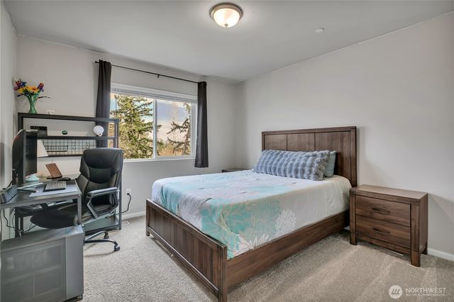 1226 Baker Heights Loop, Bremerton, WA 98312