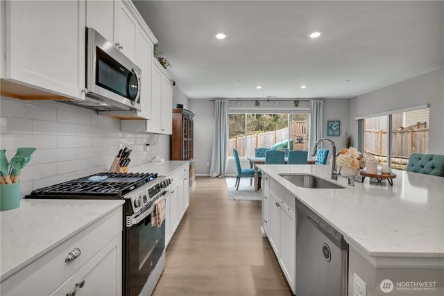 1226 Baker Heights Loop, Bremerton, WA 98312