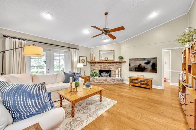 8825 BUTTERNUT BOULEVARD, Orlando, FL 32817