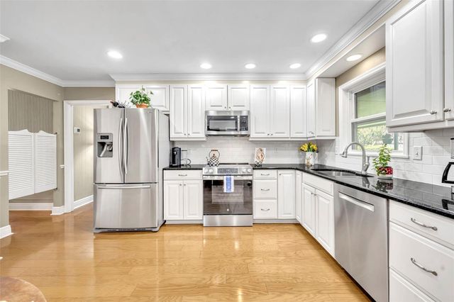 8825 BUTTERNUT BOULEVARD, Orlando, FL 32817