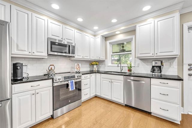 8825 BUTTERNUT BOULEVARD, Orlando, FL 32817