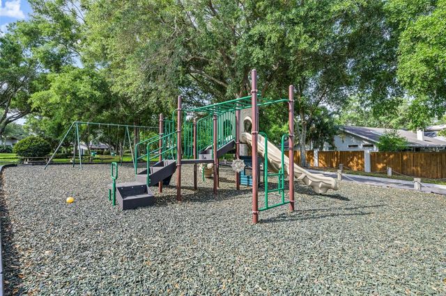 8825 BUTTERNUT BOULEVARD, Orlando, FL 32817