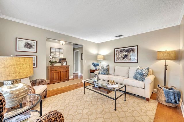 8825 BUTTERNUT BOULEVARD, Orlando, FL 32817