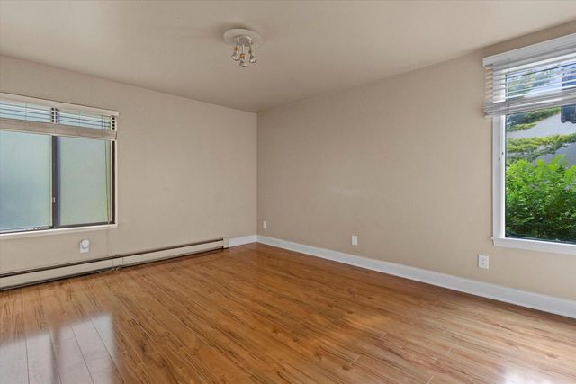 2230 W Good Hope ROAD #25, Glendale, WI 53209