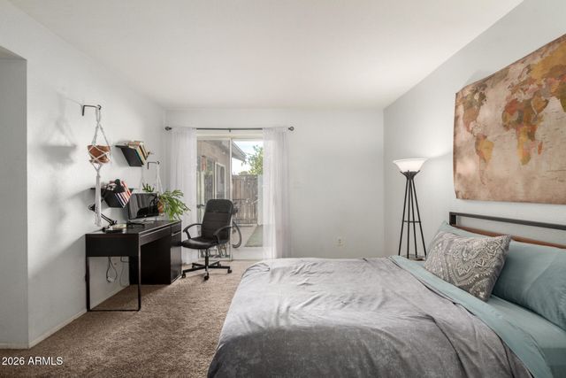 915 S HACIENDA Drive, Tempe, AZ 85281