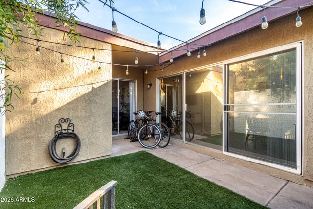 915 S HACIENDA Drive, Tempe, AZ 85281