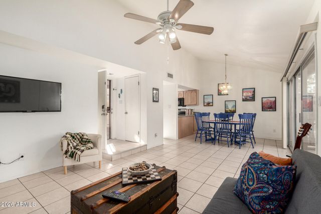 915 S HACIENDA Drive, Tempe, AZ 85281