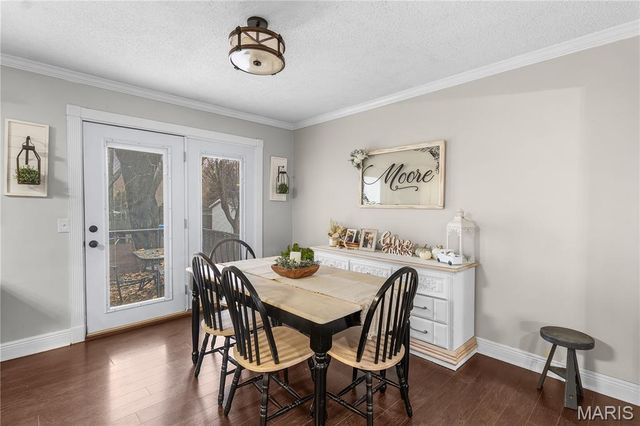 908 E Cottonwood Lane, Dexter, MO 63841