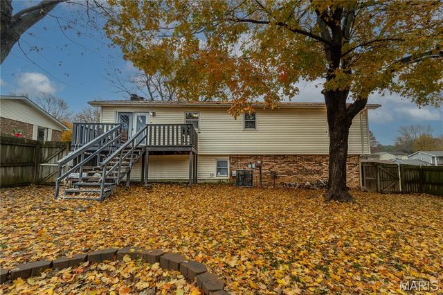 908 E Cottonwood Lane, Dexter, MO 63841