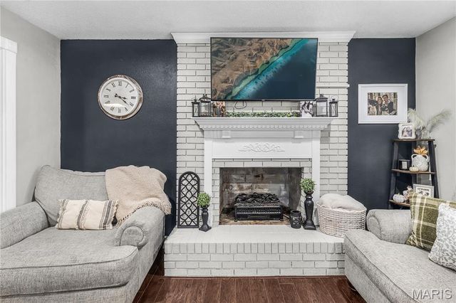 908 E Cottonwood Lane, Dexter, MO 63841