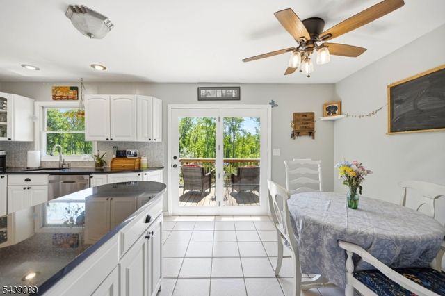 1 Hampton Spring Rd, Hampton Twp., NJ 07860