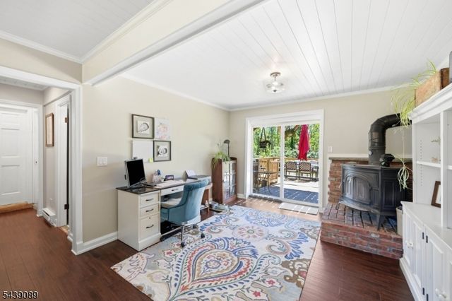 1 Hampton Spring Rd, Hampton Twp., NJ 07860