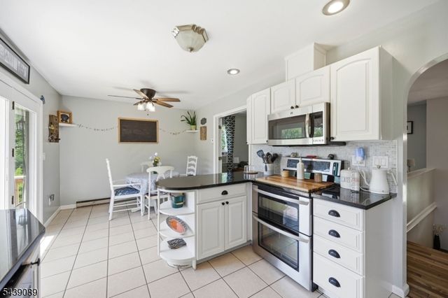 1 Hampton Spring Rd, Hampton Twp., NJ 07860