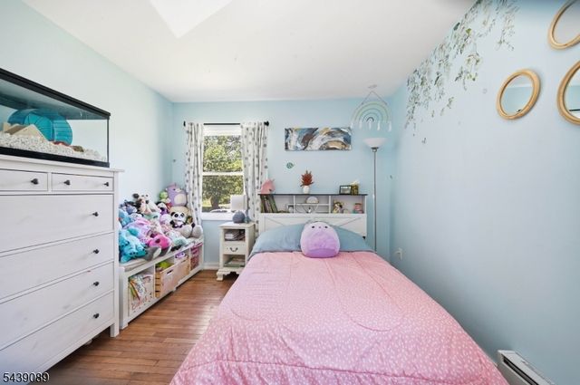 1 Hampton Spring Rd, Hampton Twp., NJ 07860