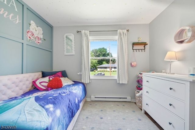 1 Hampton Spring Rd, Hampton Twp., NJ 07860
