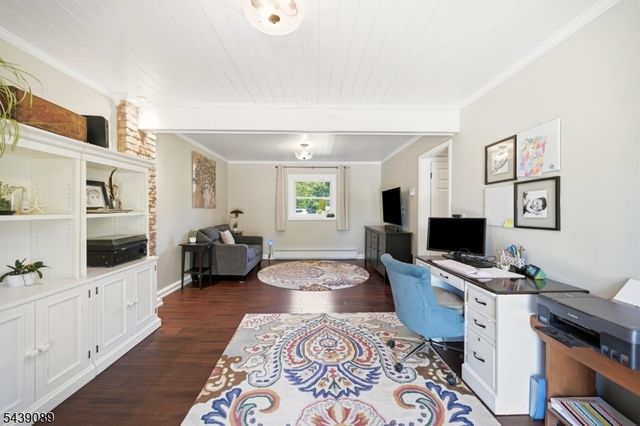 1 Hampton Spring Rd, Hampton Twp., NJ 07860