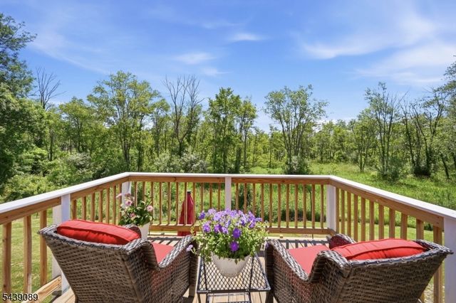 1 Hampton Spring Rd, Hampton Twp., NJ 07860