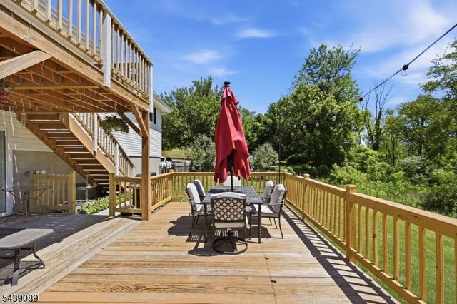 1 Hampton Spring Rd, Hampton Twp., NJ 07860