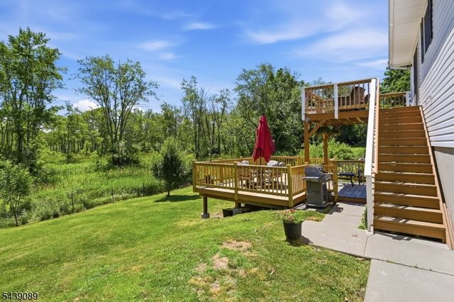 1 Hampton Spring Rd, Hampton Twp., NJ 07860