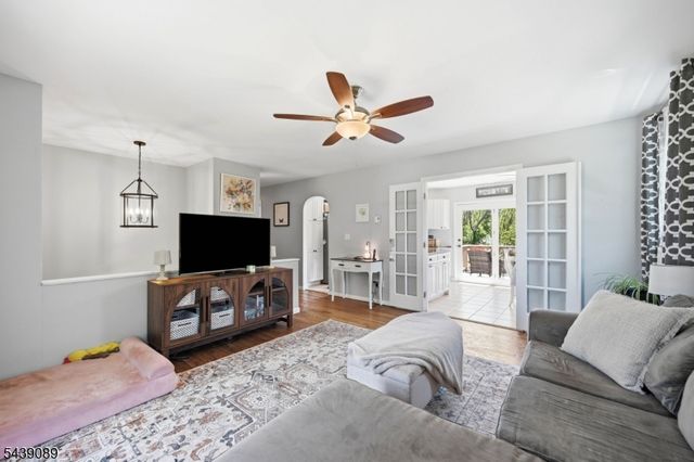 1 Hampton Spring Rd, Hampton Twp., NJ 07860