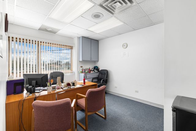 4647 W 103RD Street 2B-2F, Oak Lawn, IL 60453