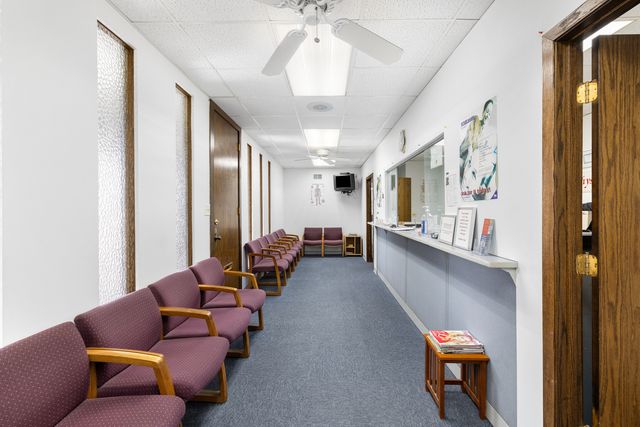 4647 W 103RD Street 2B-2F, Oak Lawn, IL 60453