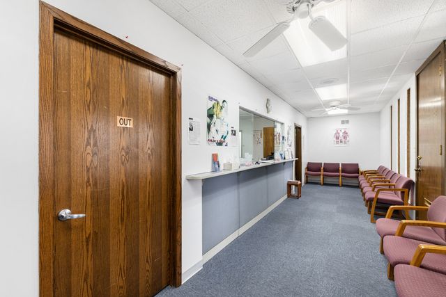 4647 W 103RD Street 2B-2F, Oak Lawn, IL 60453
