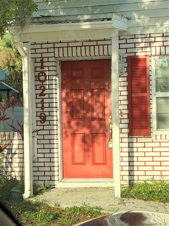 10219 N NINEVAH ROAD, Tampa, FL 33617