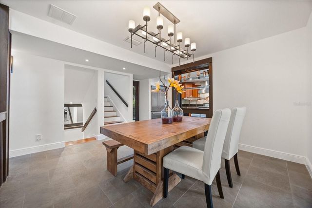 613 LAKE AVENUE, Altamonte Springs, FL 32701