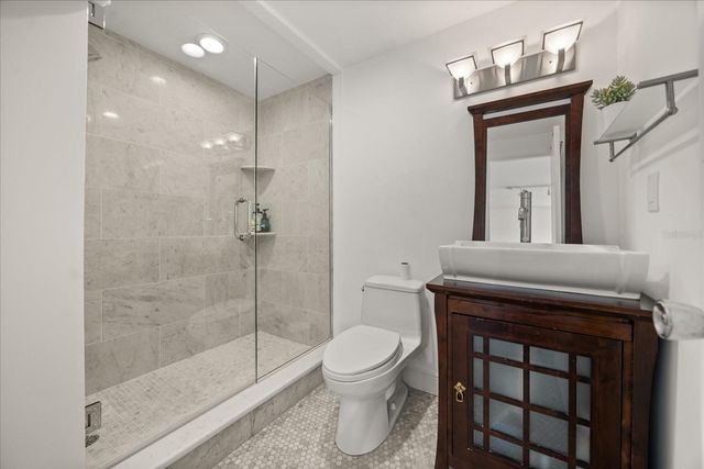 613 LAKE AVENUE, Altamonte Springs, FL 32701