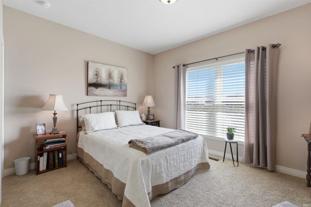 828 Perolla Drive, Fort Wayne, IN 46845