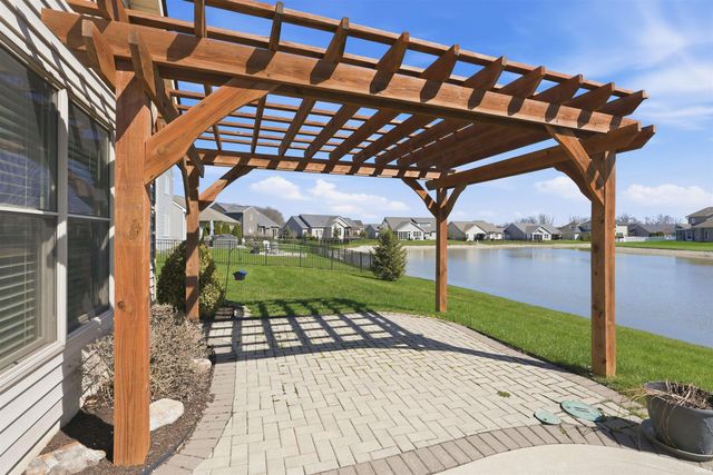 828 Perolla Drive, Fort Wayne, IN 46845